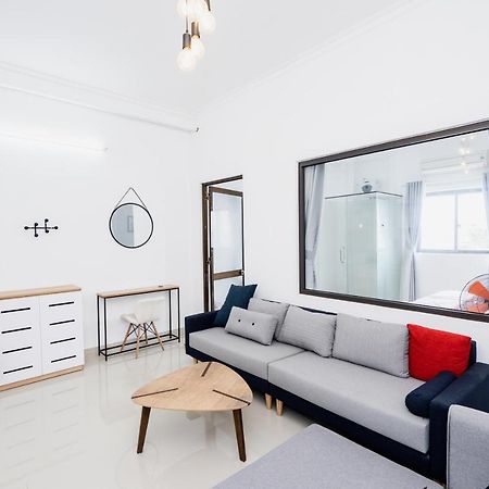 Bed and Breakfast Shjmily House Дананг Екстер'єр фото