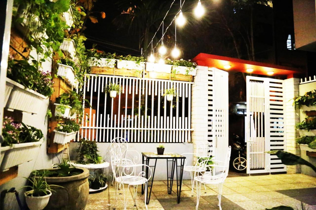 Bed and Breakfast Shjmily House Дананг Екстер'єр фото